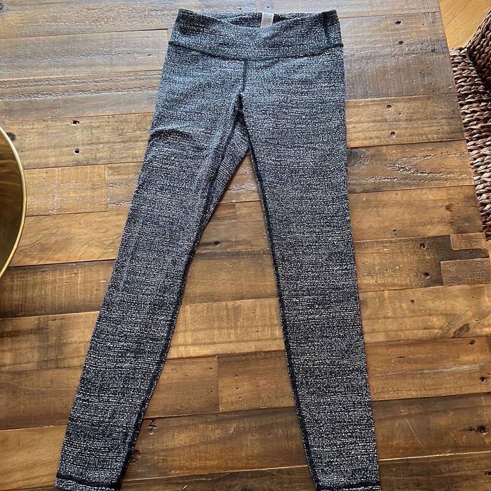 Girls size 10 Ivivva pants